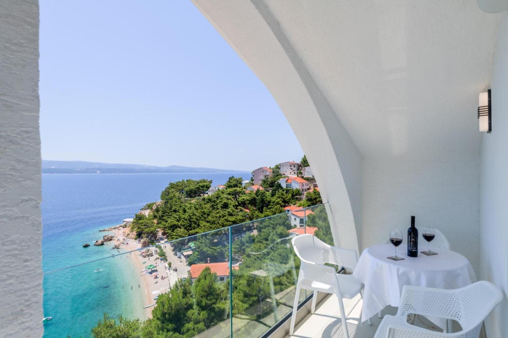 Deluxe Seaview Kennedy Iii *
