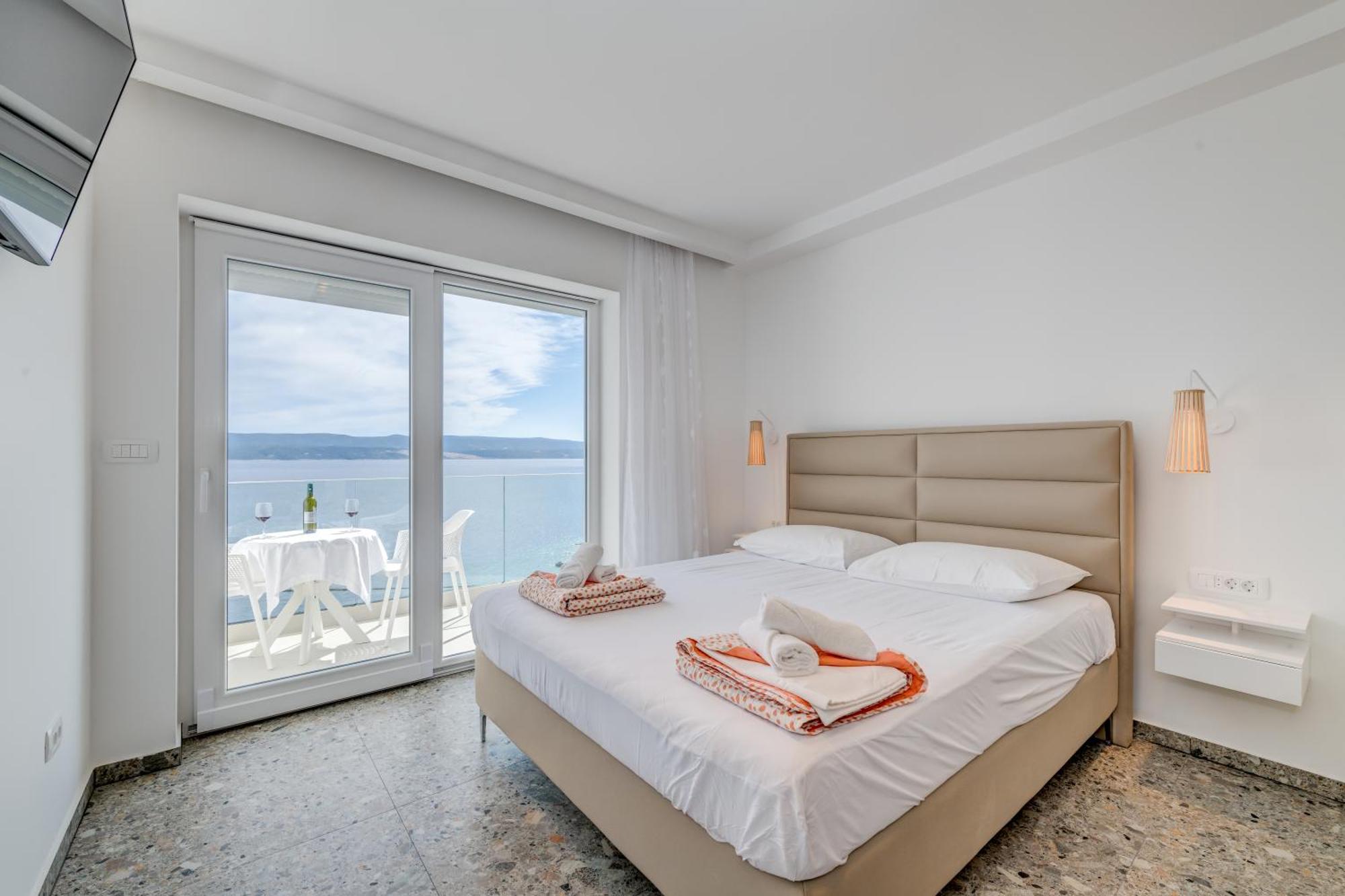 Deluxe Seaview Kennedy Iii *